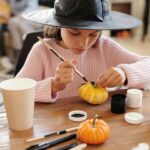 Macknade Kids Pumpkin Painting4 e6c5e98d 5f9a 442c a2a3 beac73945174