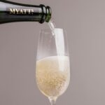 Myatts Xmas 23 Rhubarb Fizz pour