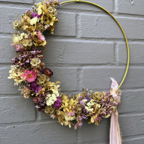 Blooming Green Contemporary Wreath