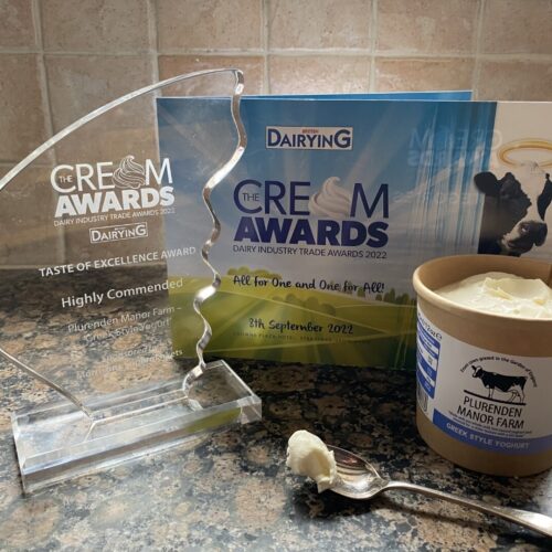 Plurenden Greek Yog Cream Trophy Large