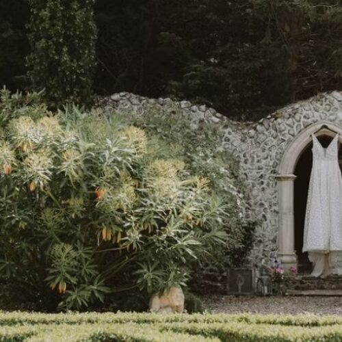 Byre Barn dress wall