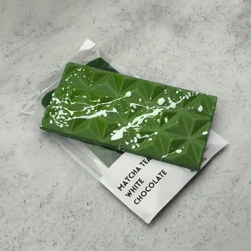 Trufflus matcha tea white chocolate bar 80g